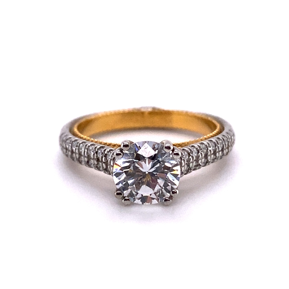 a diamond ring with two rows of diamonds on it