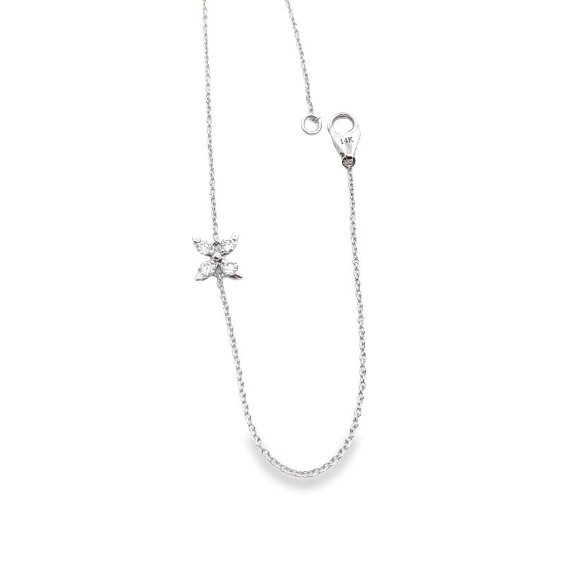 a silver necklace with two stars hanging from it