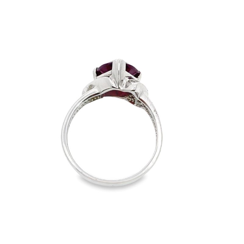 Modern Diamond And Trillion Rhodolite Garnet Ring. - Image 3