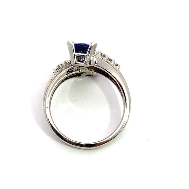 Crossover Tanzanite and Trillion Diamond Ring - Image 2