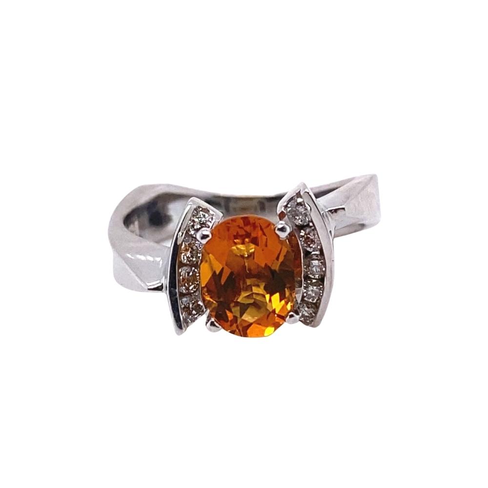 Oval Citrine ring with Diamond accents, 14kt white gold