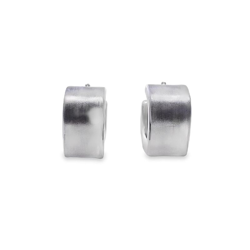 14kt White Gold Chunky Heart Hoops