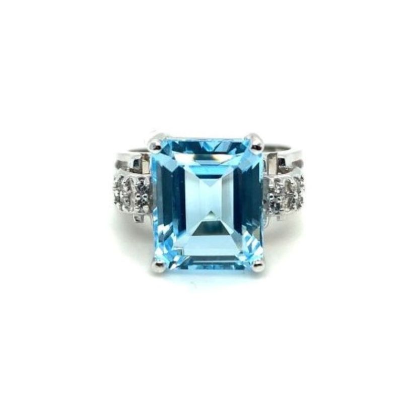 7.50ct Sky Blue Topaz and Diamond Ring