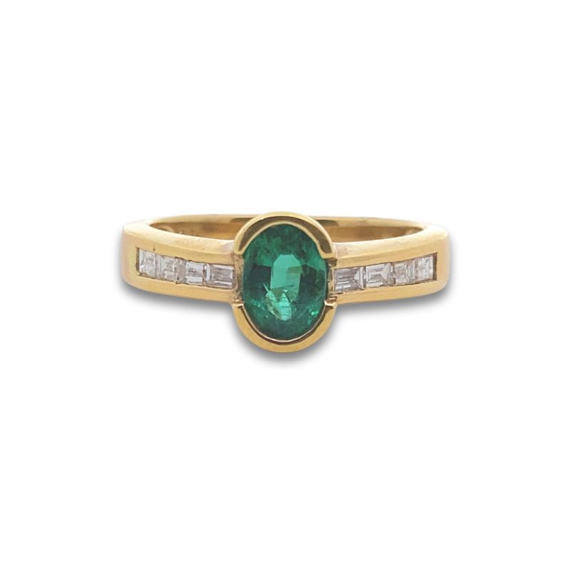 Natural 0.69ct Green Oval Shaped Emerald with Side Emerald Diamonds, 18kt Yellow Gold