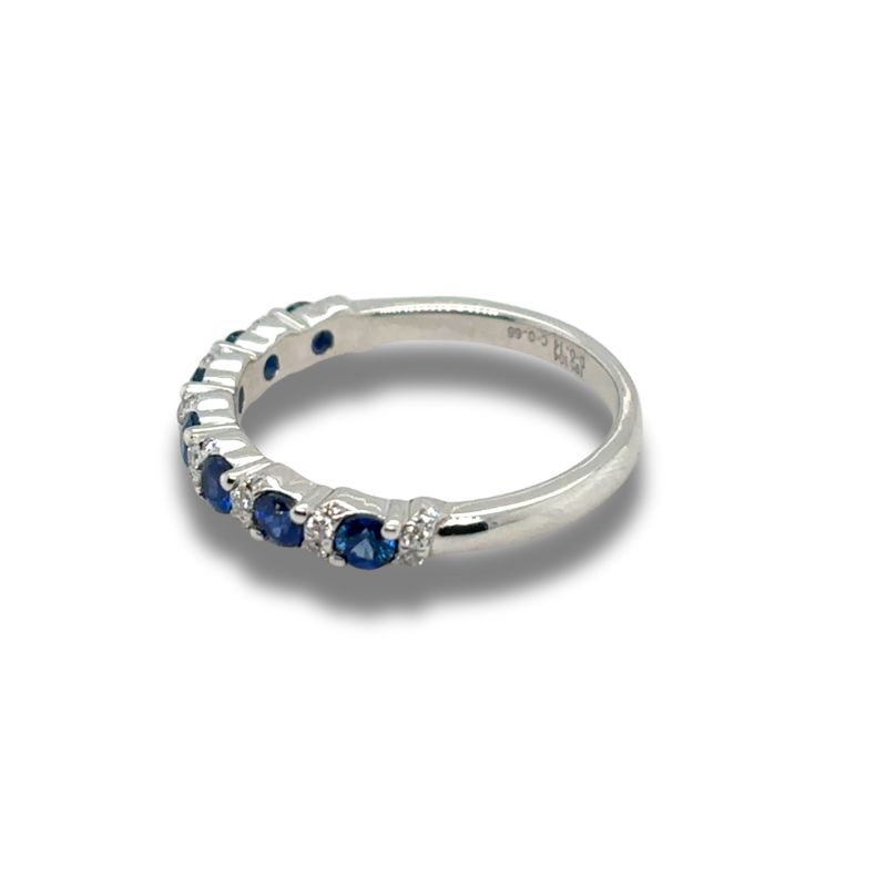 Alternating 0.15ctw Diamond and 0.70ctw Sapphire Band, 18kt White - Image 2