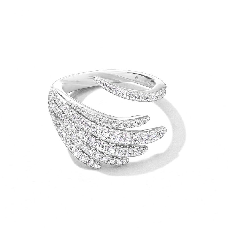 Hearts on Fire Vela Cocktail Ring, Ref #UU2652, 18kt