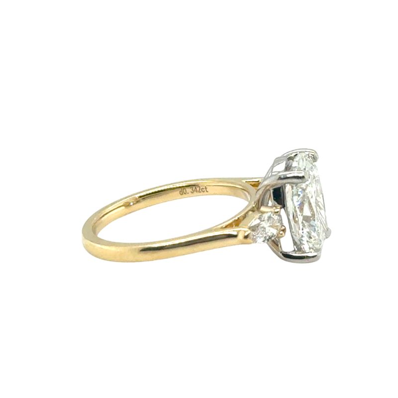 3.5ct Cushion 3 Stone Ring, Platnium Head - Image 2