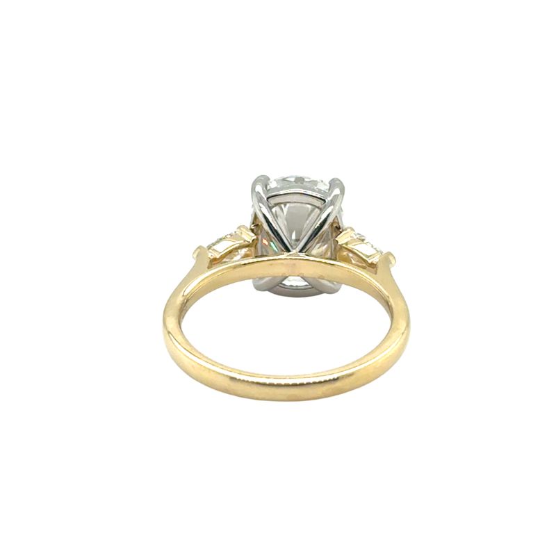 3.5ct Cushion 3 Stone Ring, Platnium Head - Image 3