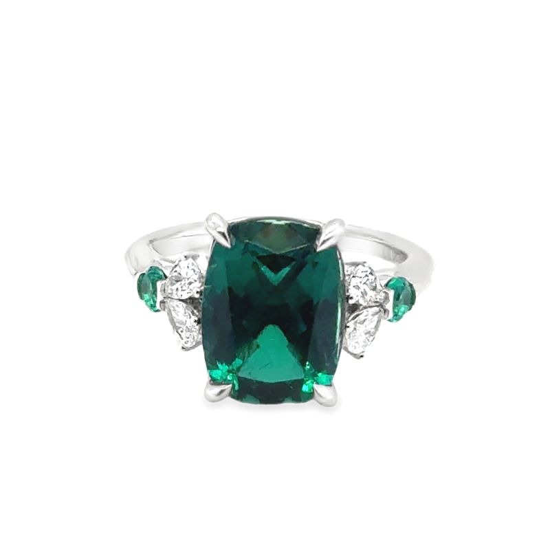 4ctw Emerald and Diamond Art Deco Ring, 14kt White