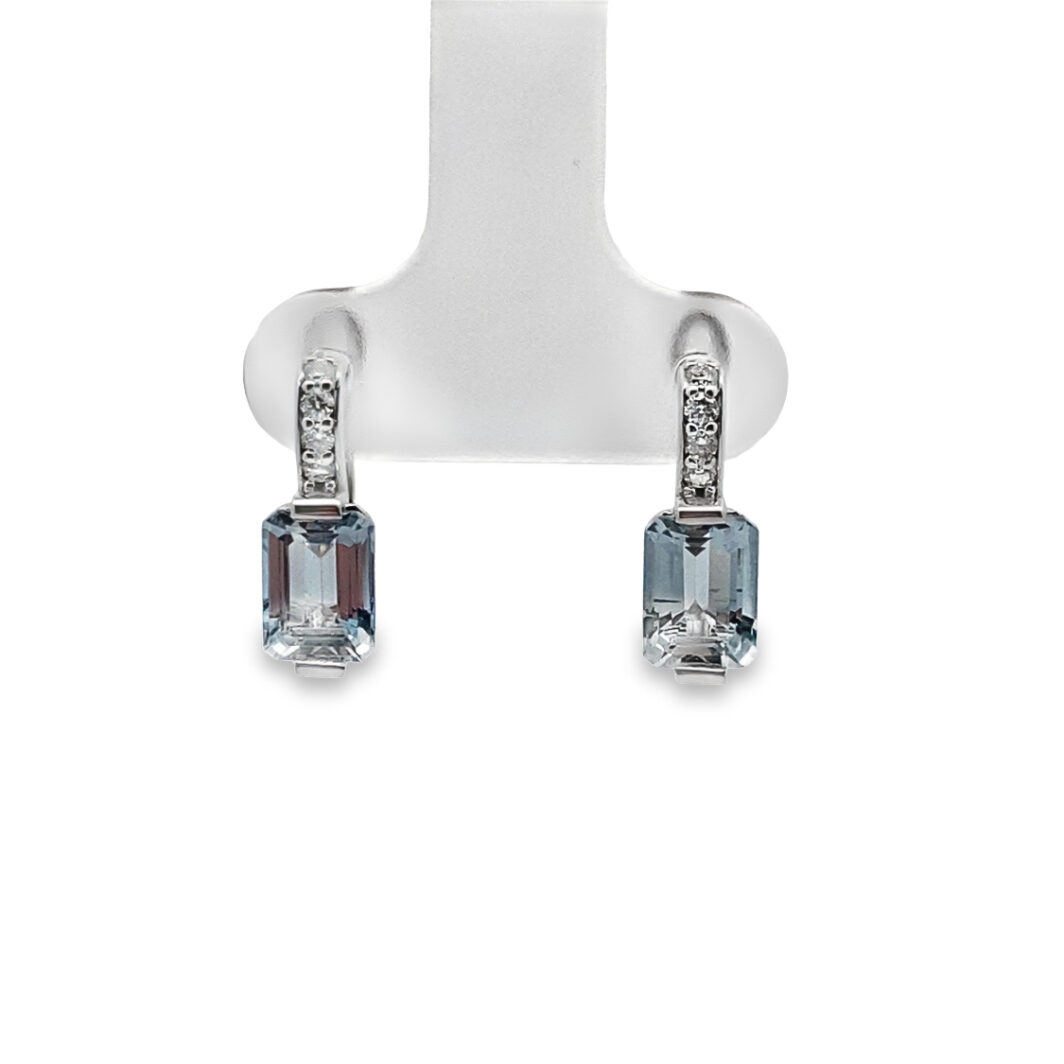 18KT White Gold Earrings with Aquamarine and Diamonds
