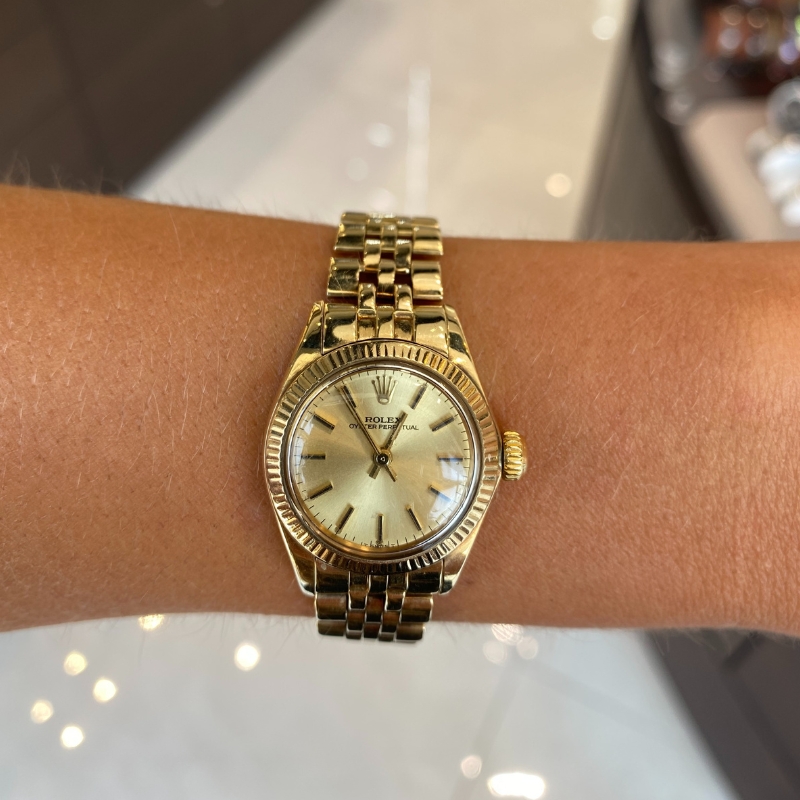 Rolex Ladies, Model #6719 1982 Series. 14kt Yellow Gold - Image 3
