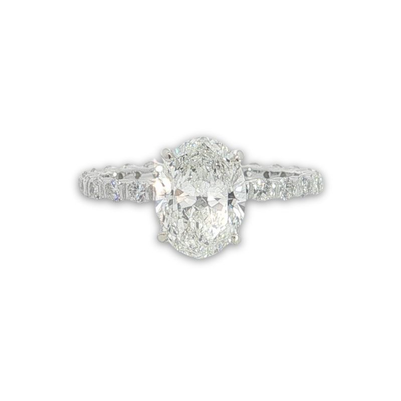 Timeless Bridal Split Line Engagement with 1.50ct Oval Center, 14kt
