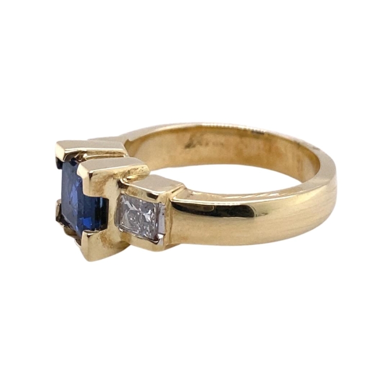 1.50ct Lab-Grown Sapphire and Natural Diamond Three-Stone Ring - Image 2