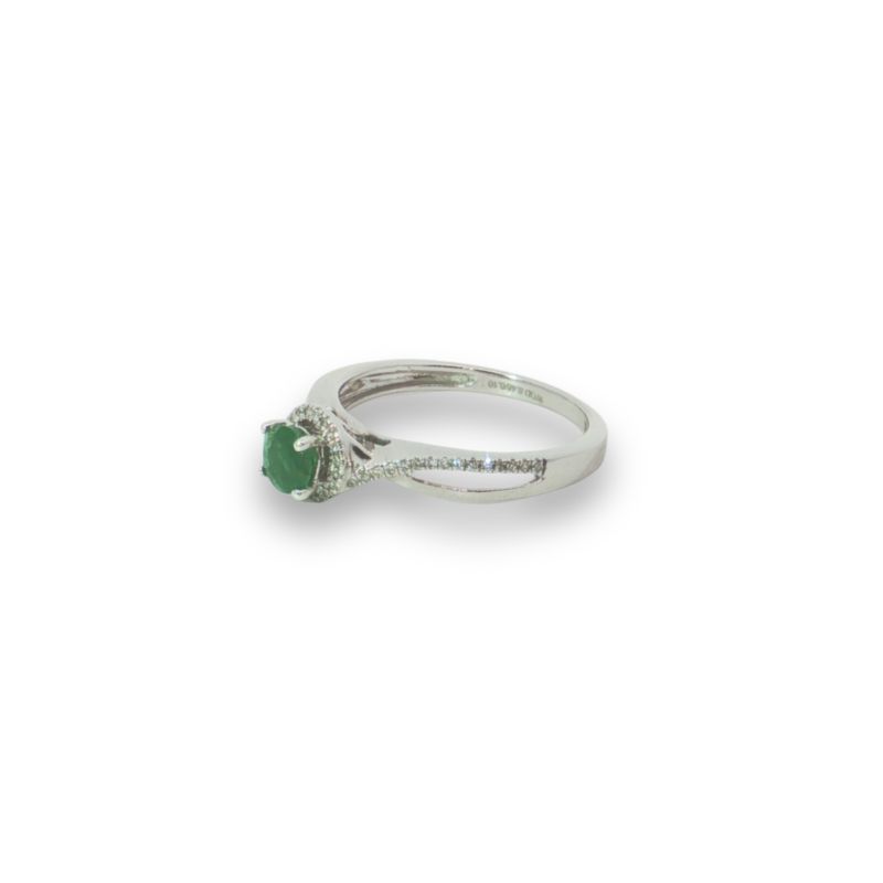 4.75mm Round Emerald Cluster Diamond Ring, 14kt White - Image 2