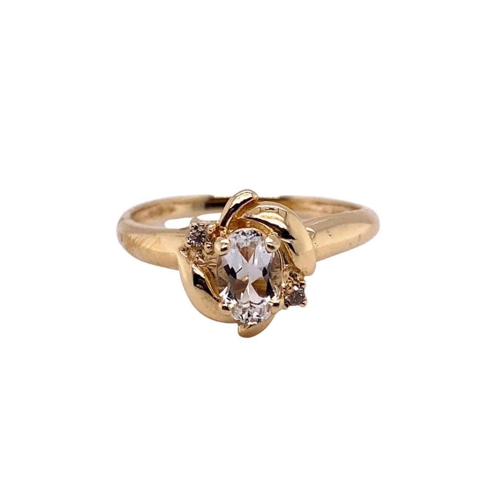 Aquamarine Birthstone ring, 14kt yellow gold.