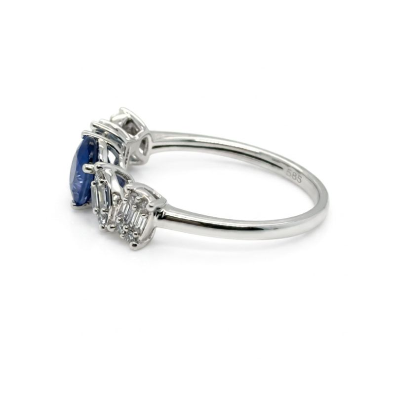Alternating Shapes Diamond Ring with 1.00ctw Oval Blue Sapphire - Image 2