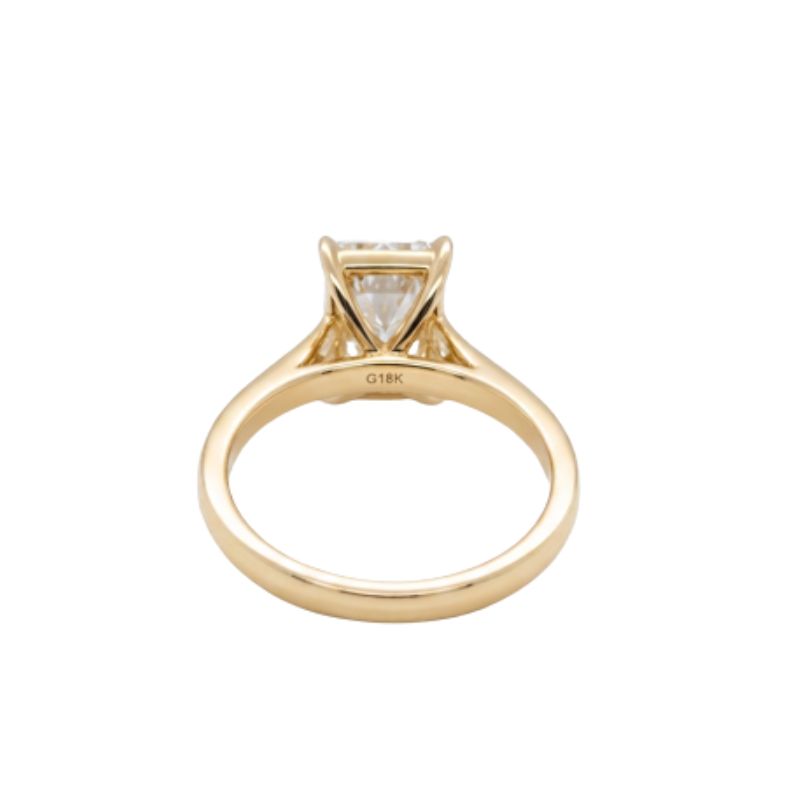 3.00ct Emerlad Cut Cathedral Setting, 14kt Yellow - Image 3