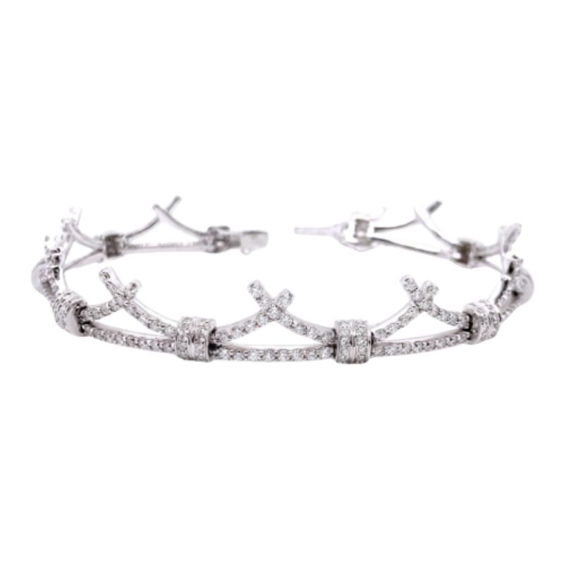 4.10ct Diamonds Bracelet with Scallop Design, 18kt White Gold